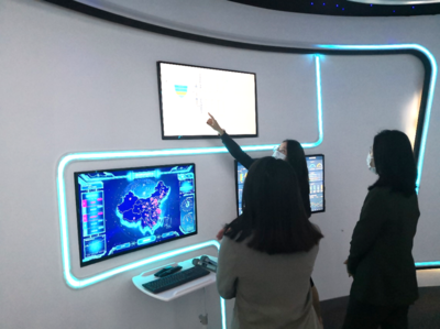 数据智慧赋能，跑出企业发展加速度——走访佰聆数据与识加科技智慧屏的创新实践